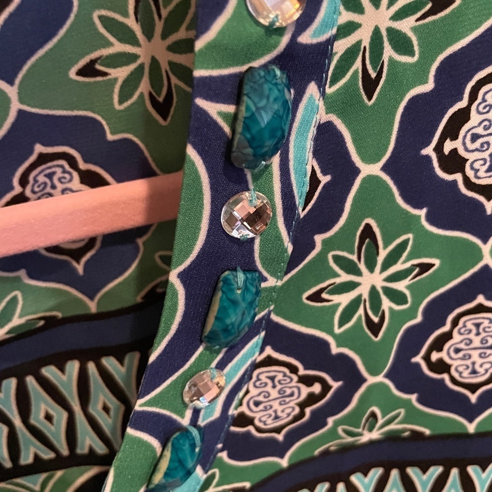NWOT Chico’s Black Label Jeweled V-neck turquoise Blue geometric silky Poncho L - Picture 2 of 10